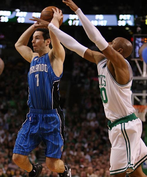 与对手周旋 与对手周旋