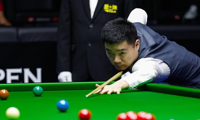 而这也是她 而这也是她